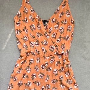 FOREVER 21 beach romper adjustable strap Sz M
